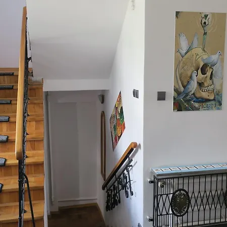 Hostel Wierzbno